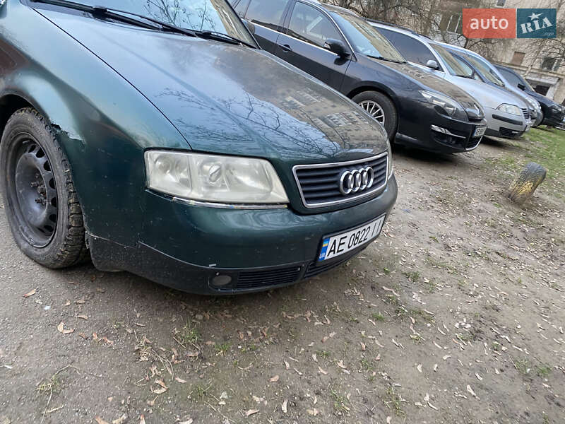 Audi A6 (2000)