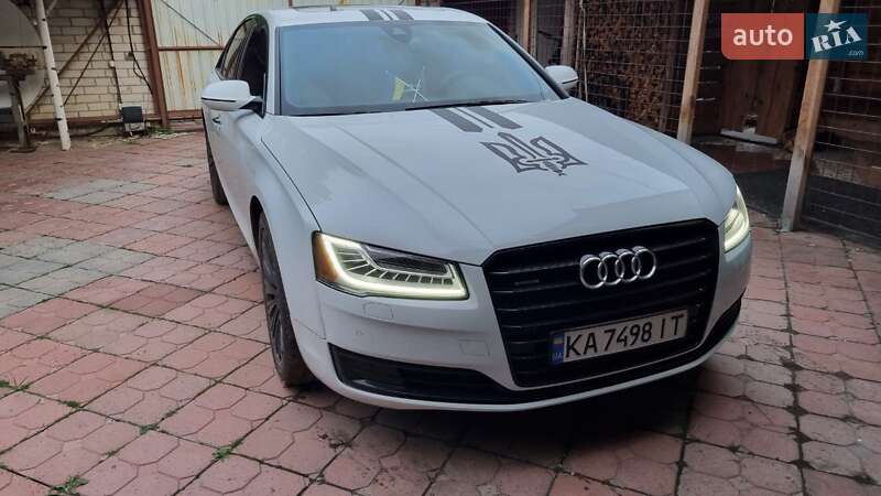 Audi A8 (2015)