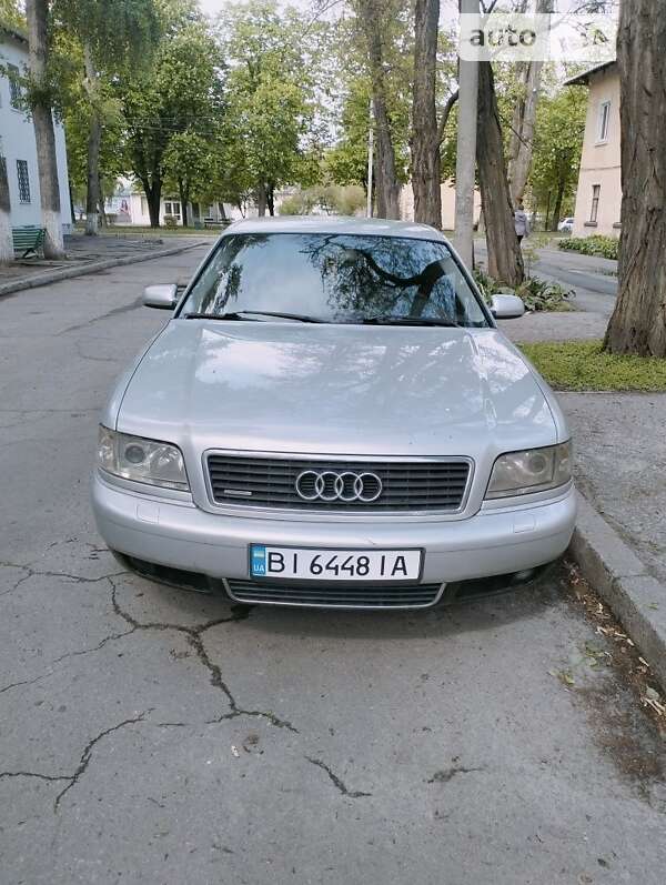 Audi A8 (1999)