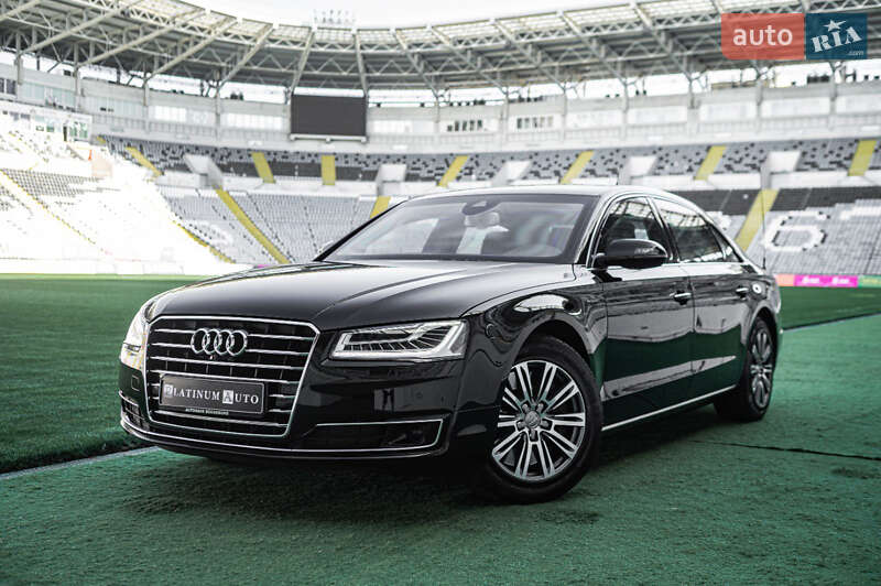 Audi A8 (2017)