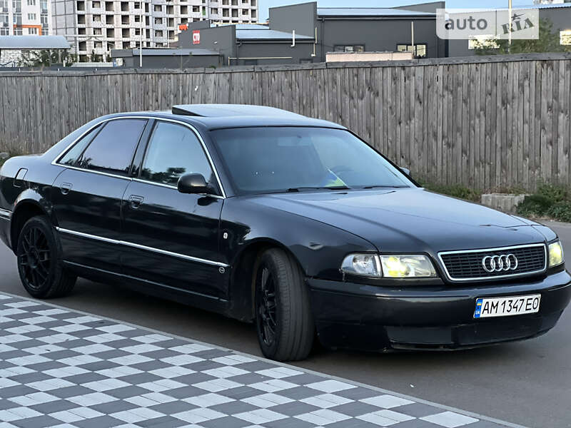 Audi A8 (1995)