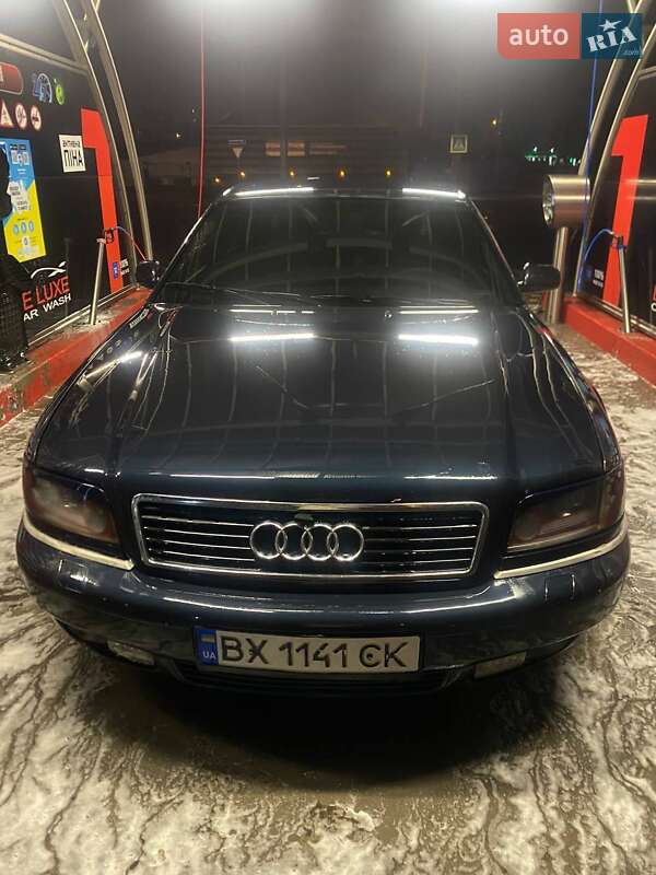 Audi A8 (1996)