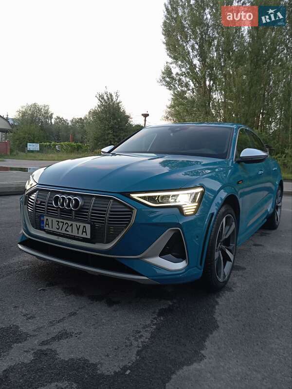 Audi E-tron s (2021)