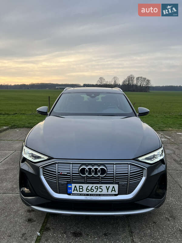 Audi E-tron (2020)