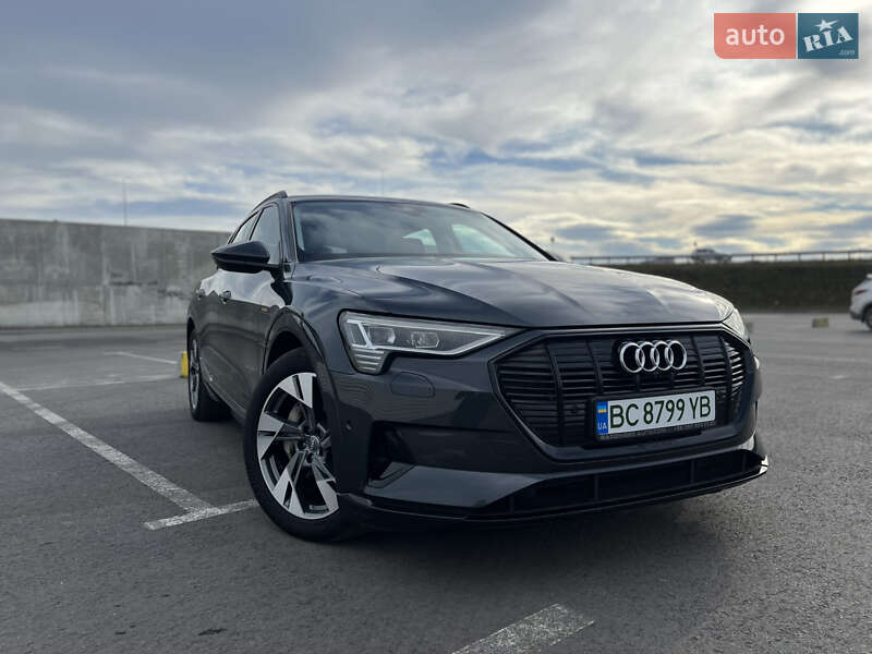 Audi E-tron (2020)