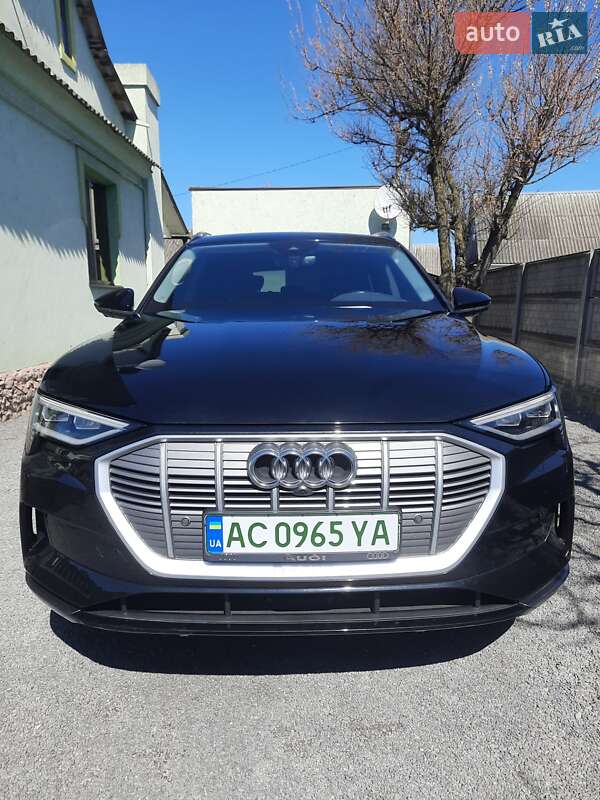 Audi E-tron (2020)