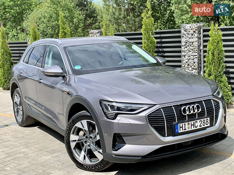 Audi E-tron (2019)