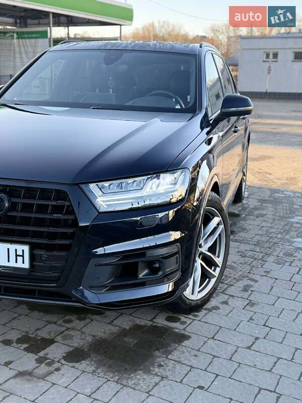Audi Q7 (2017)