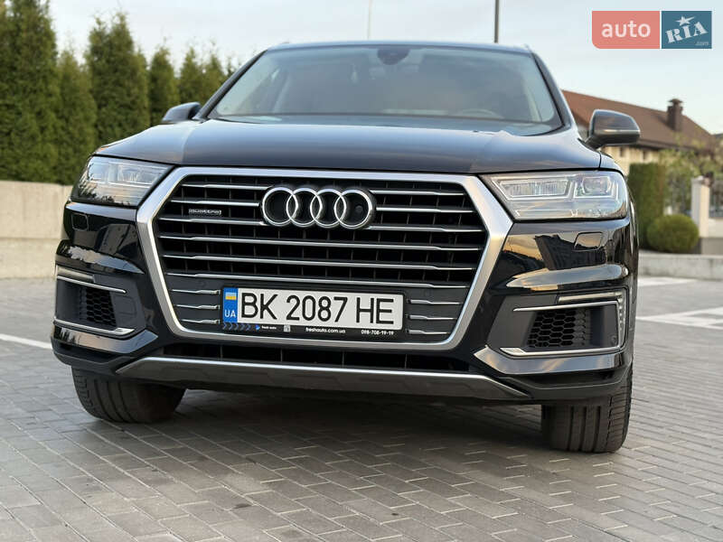 Audi Q7 (2016)