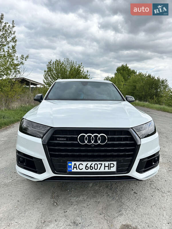 Audi Q7 (2017)
