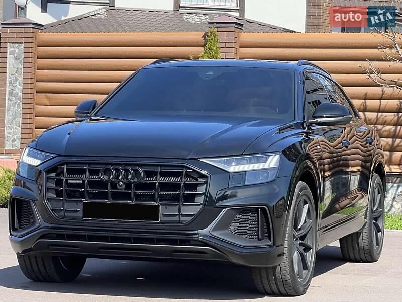 Audi Q8 (2023)