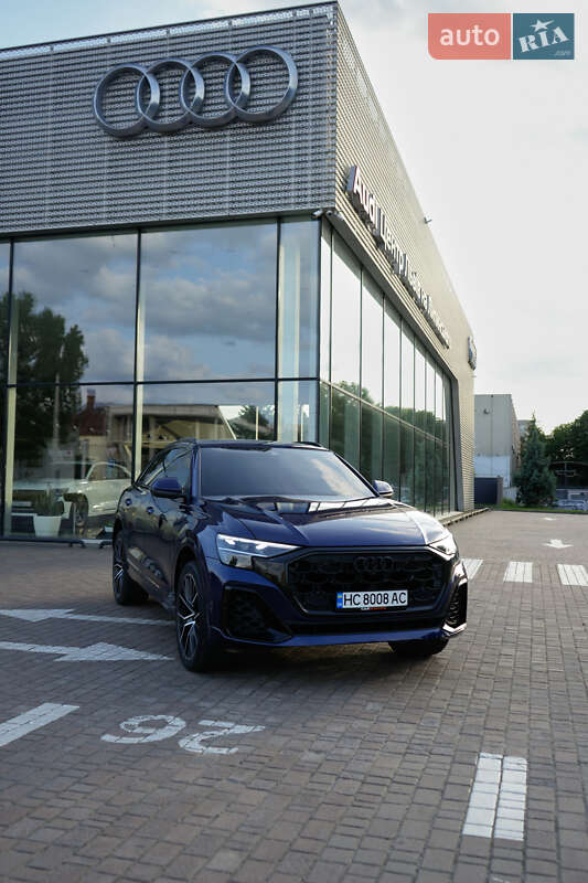 Audi Q8 (2019)