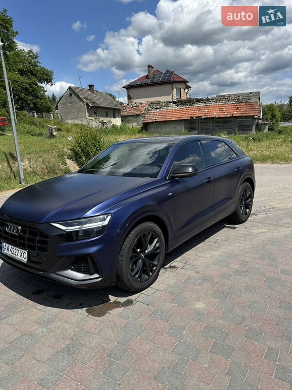 Audi Q8 (2019)