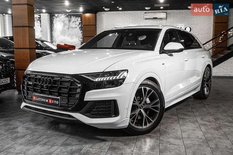 Audi Q8 (2021)
