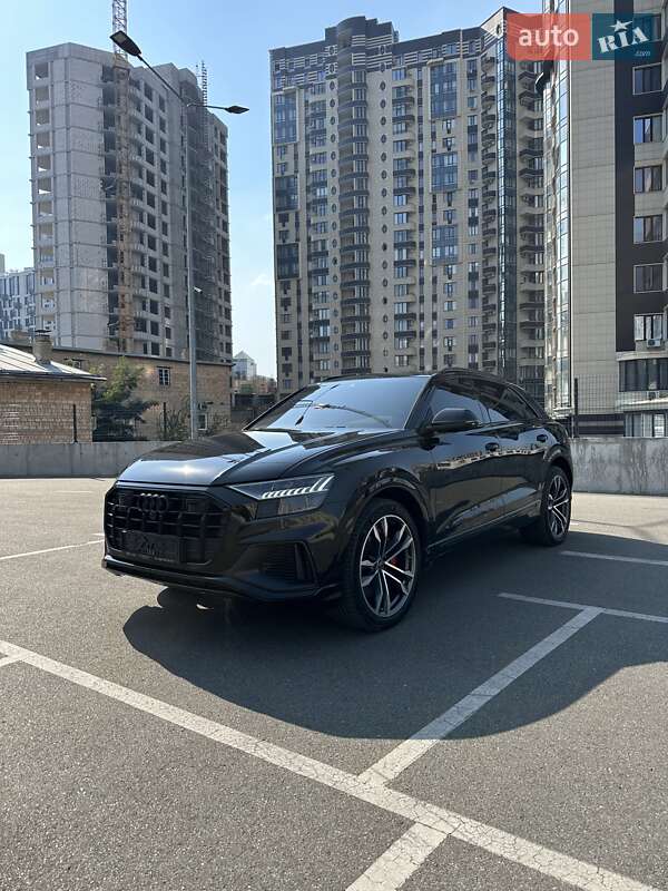 Audi Sq8 (2023)