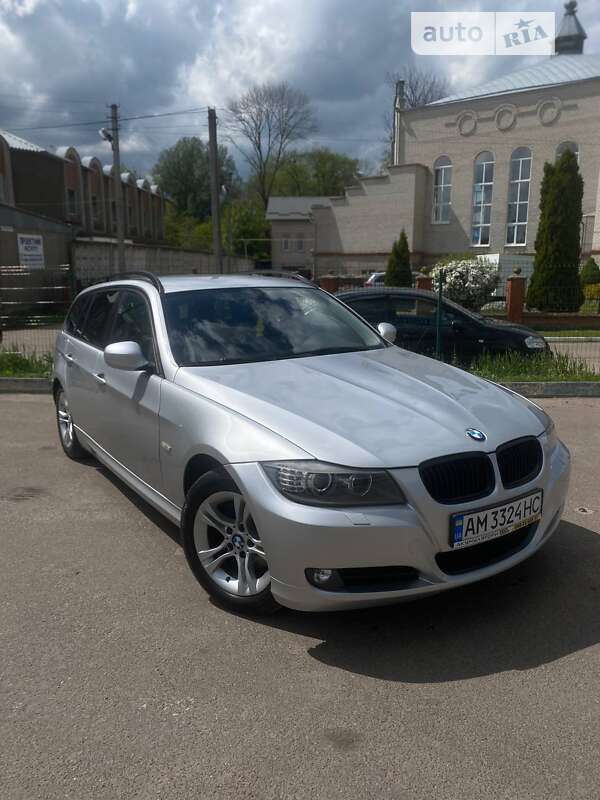 Bmw 318 (2010)