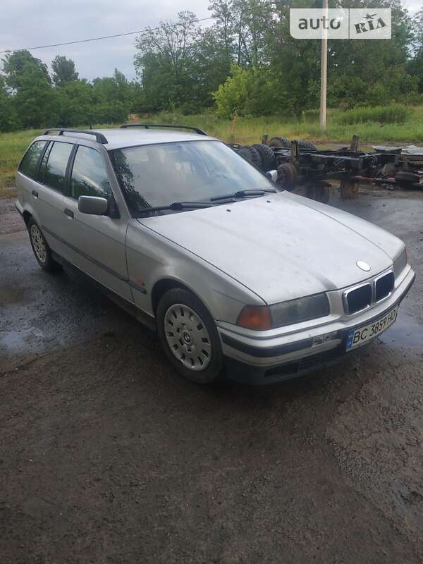 Bmw 318 (1999)