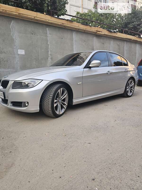 Bmw 328i (2009)
