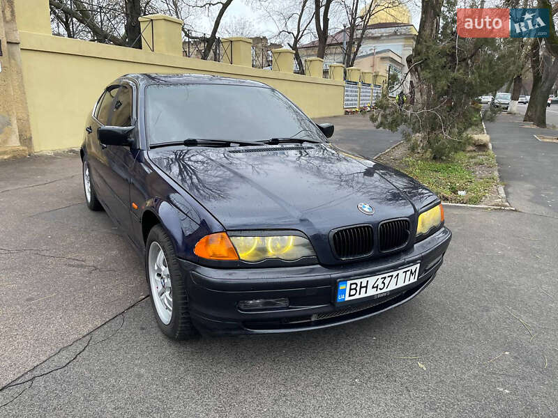 Bmw 316i (1999)