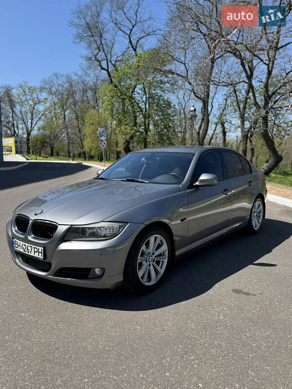 Bmw 3 series (2010)