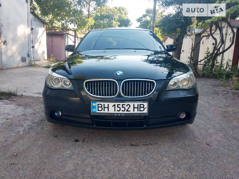 Bmw 520i (2005)