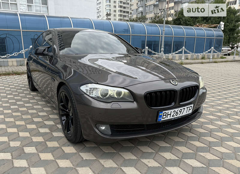 Bmw 520i (2012)