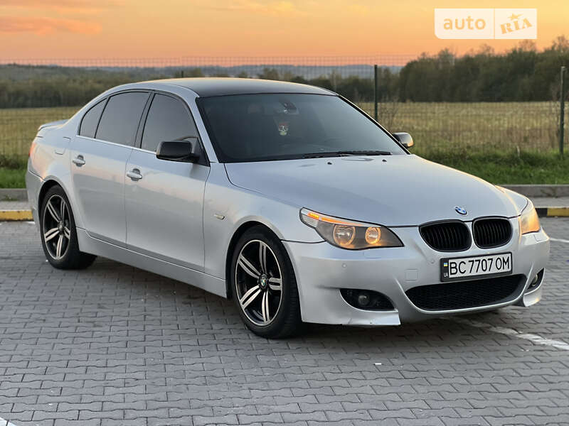Bmw 520i (2005)