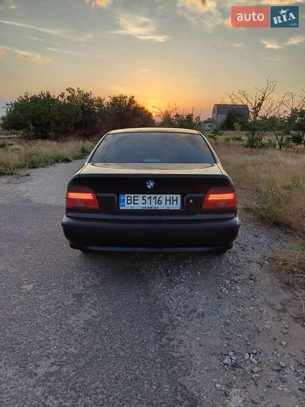 Bmw 523i (1998)