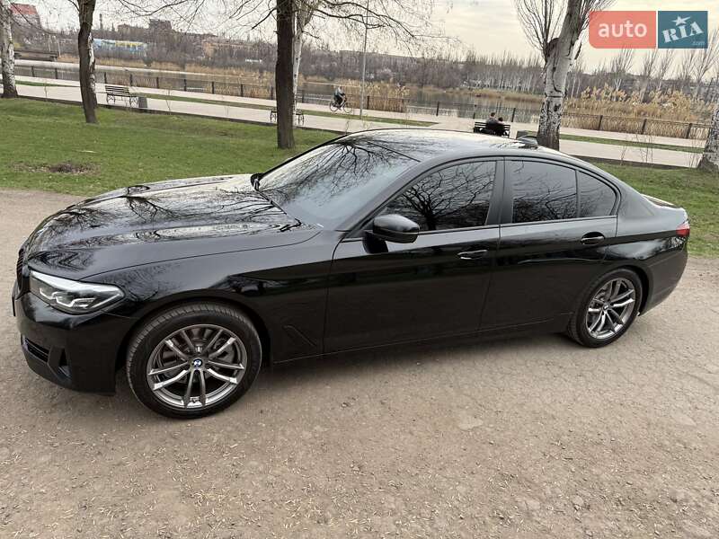 Bmw 5 series (2020)