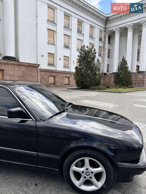 Bmw 5 series (1992)
