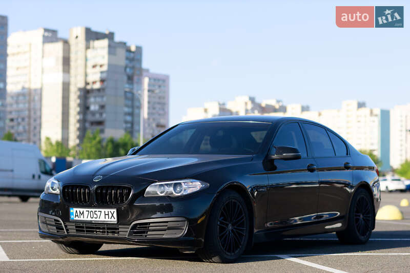 Bmw 5 series (2015)