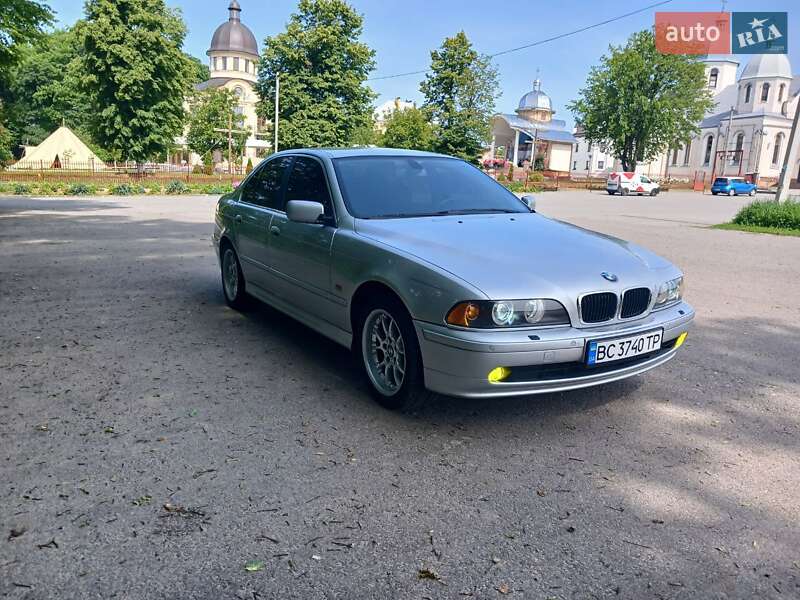 Bmw 5 series (2003)