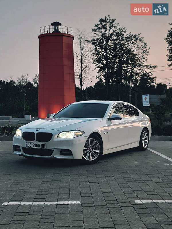 Bmw 5 series (2015)