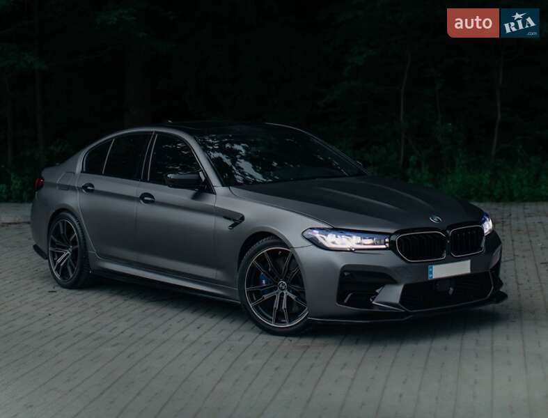 Bmw 5 series (2017)