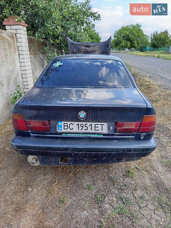 Bmw 5 series (1990)