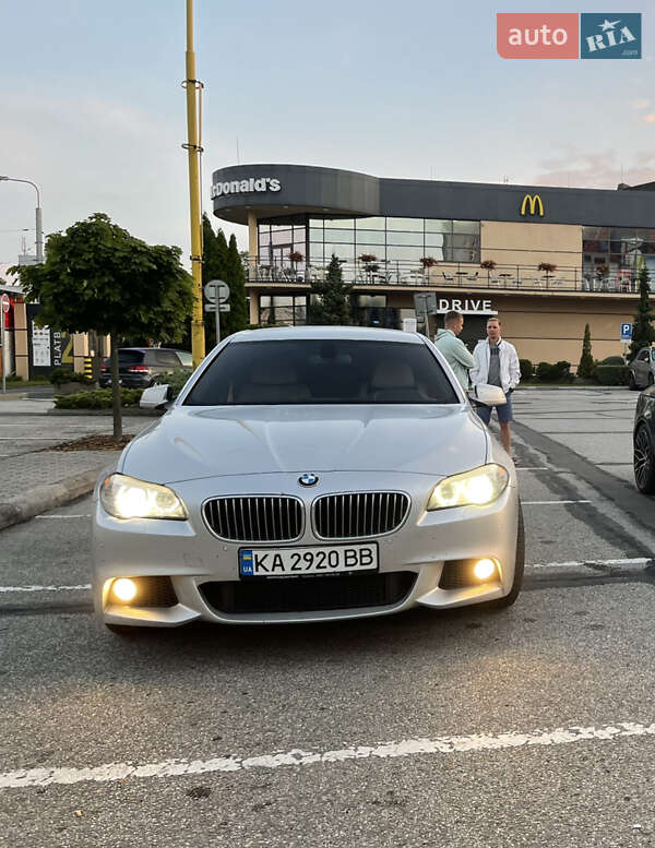 Bmw 5 series (2011)
