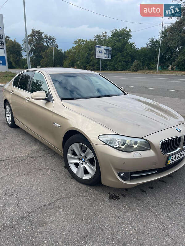 Bmw 5 series (2012)