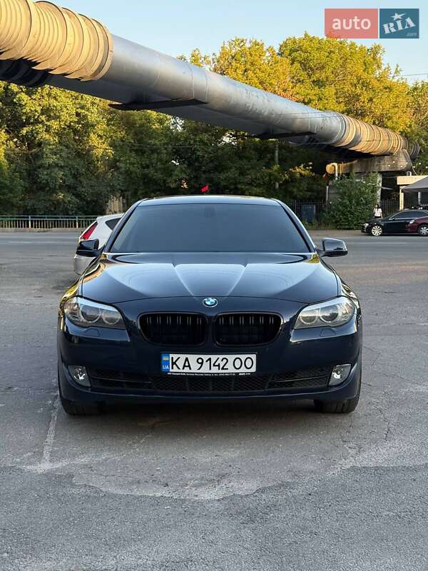 Bmw 5 series (2011)
