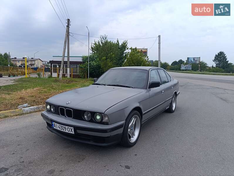 Bmw 5 series (1990)
