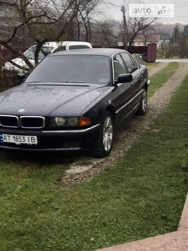 Bmw 728 (1997)