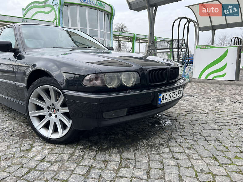 Bmw 7 series (1999)
