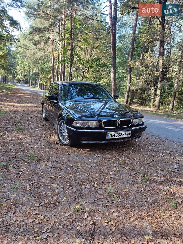 Bmw 7 series (1999)