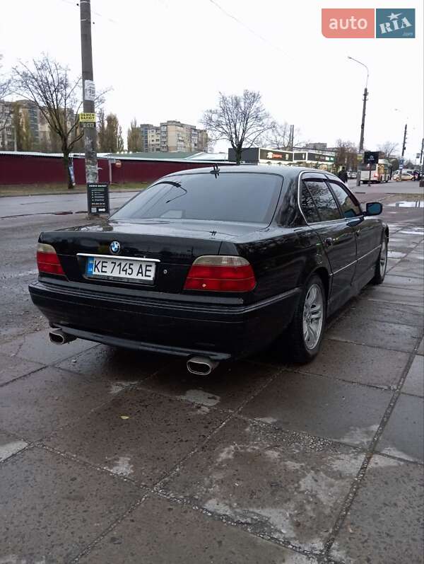 Bmw 7 series (1999)