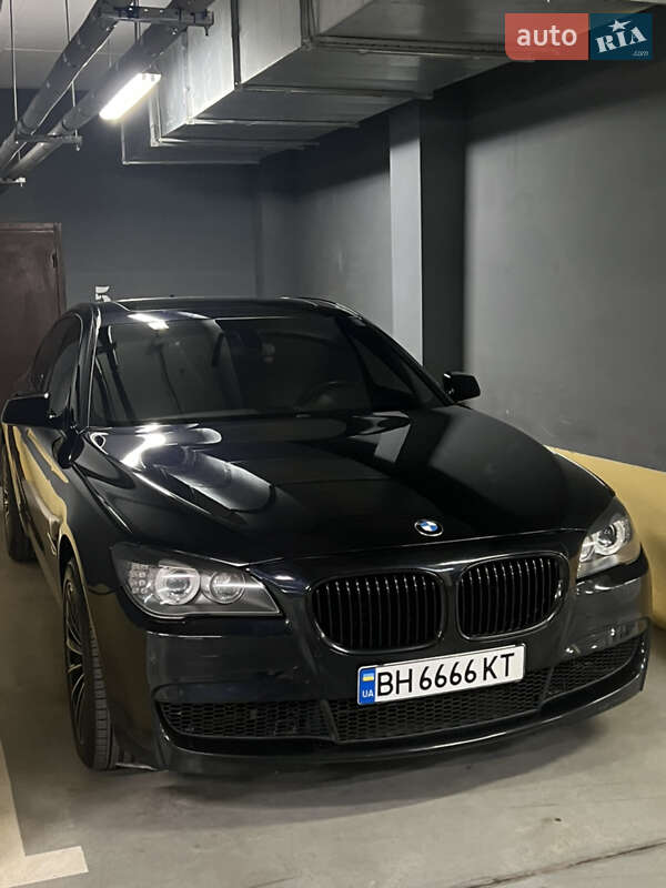 Bmw 7 series (2012)
