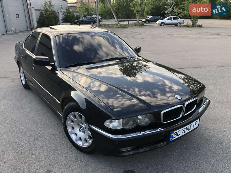 Bmw 7 series (2001)