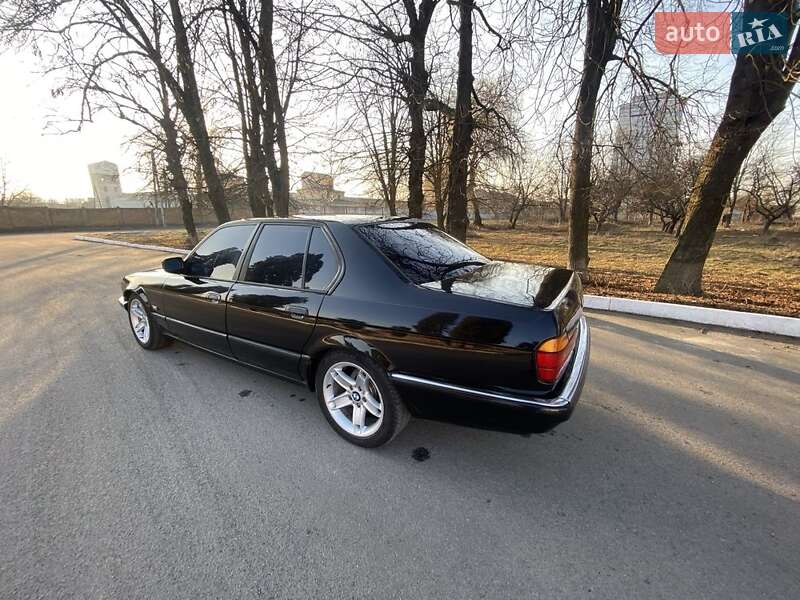 Bmw 7 series (1993)