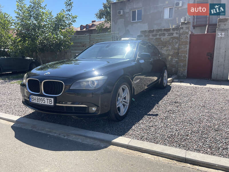 Bmw 7 series (2012)