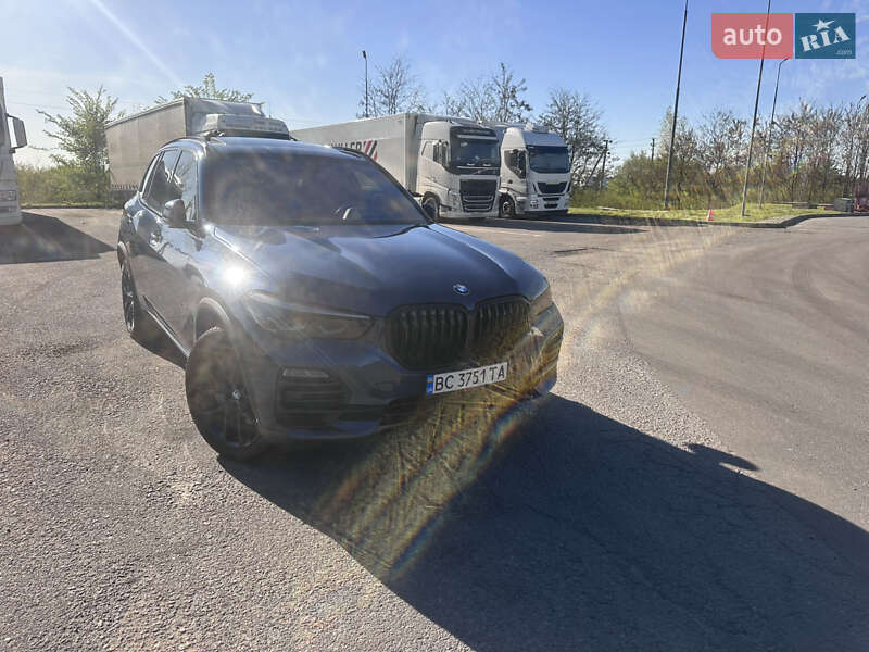 Bmw X5 (2021)