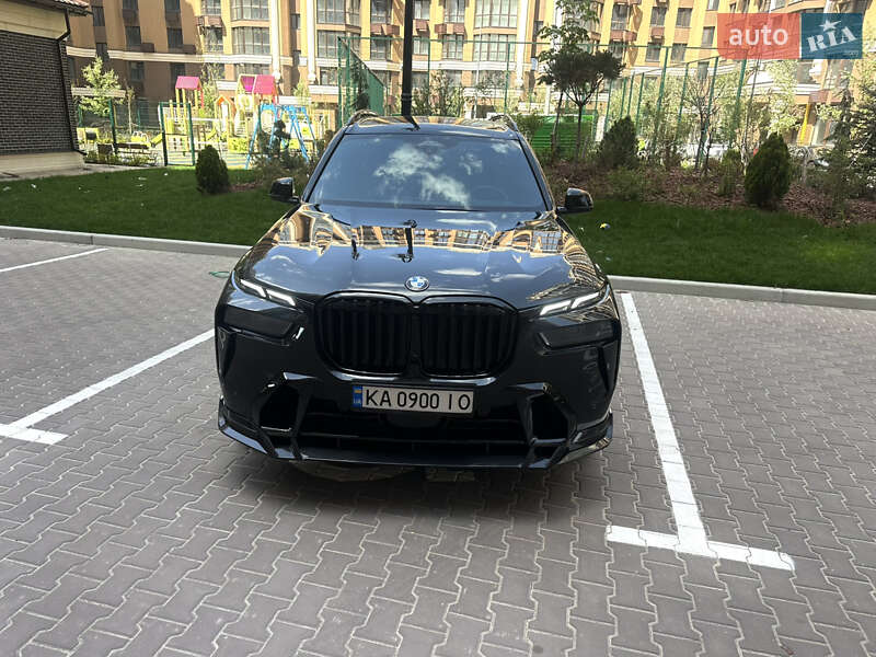 Bmw X7 (2022)