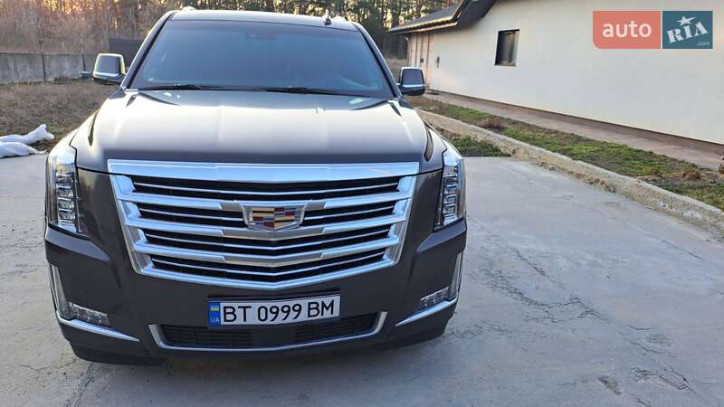 Cadillac Escalade (2018)